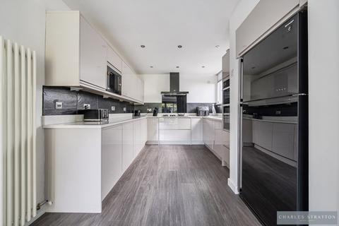 undefined, Brook Road, Gidea Park