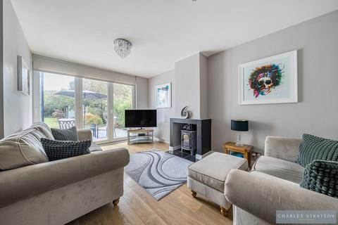 5 Brook Road, Romford, RM2 5QS