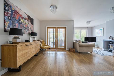5 Brook Road, Romford, RM2 5QS