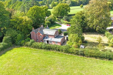 6 bedroom detached house for sale, Bartley Road, Woodlands, Southampton, SO40