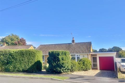 4 bedroom bungalow for sale, Meadow Way, Verwood, Dorset, BH31