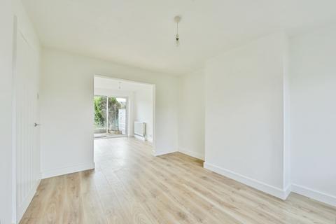 3 bedroom semi-detached house for sale, Oakley Avenue, Derbyshire S40