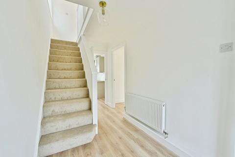 3 bedroom semi-detached house for sale, Oakley Avenue, Derbyshire S40