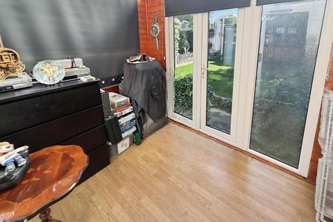 3 bedroom semi-detached house for sale, Laceby Road, Lincolnshire DN34