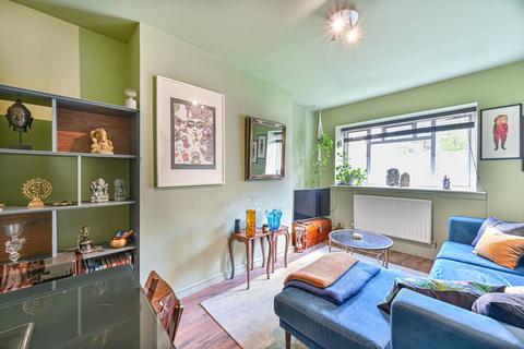 1 bedroom flat for sale, Rusper Court, Clapham North, London, SW9