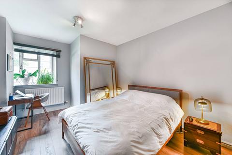 Rusper Court, Clapham North, London, SW9