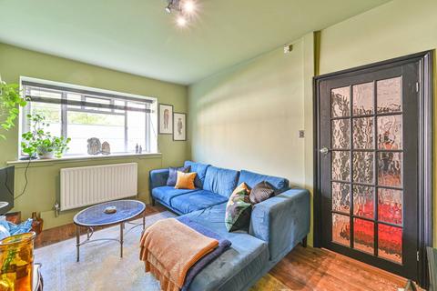 Rusper Court, Clapham North, London, SW9