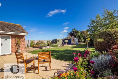 3 bedroom detached bungalow for sale, Horses Head, Norwich NR13