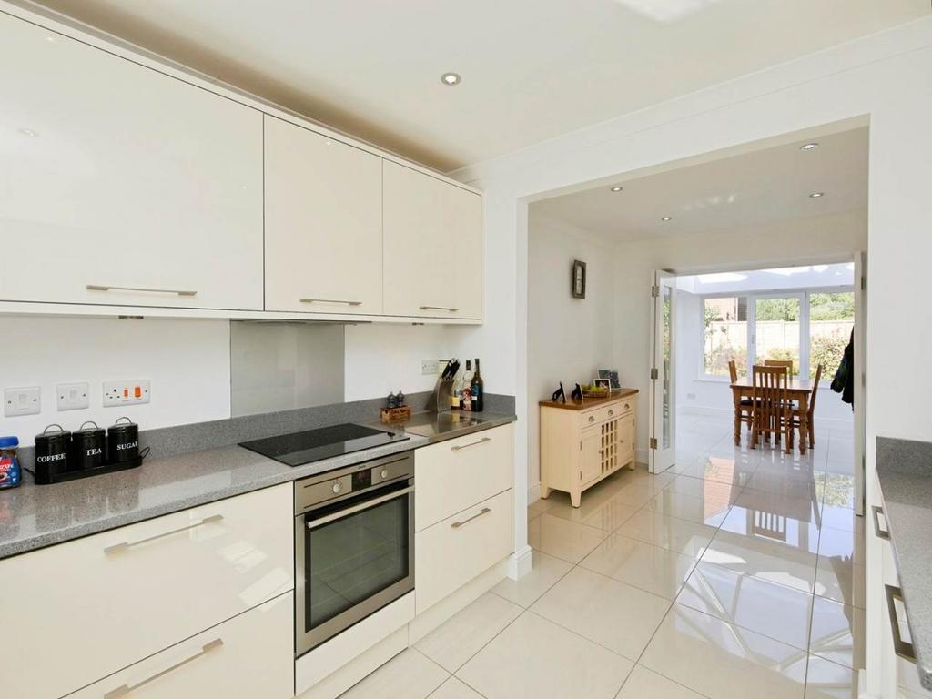 Kitchen (3)