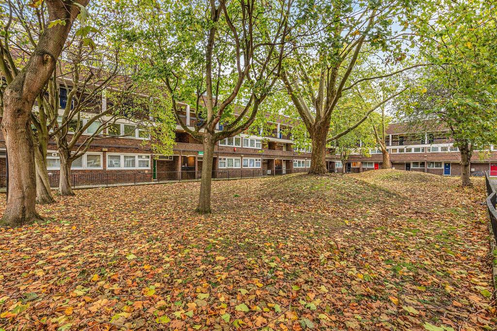 Davies and Davies- 45 Blenheim court-2.JPG