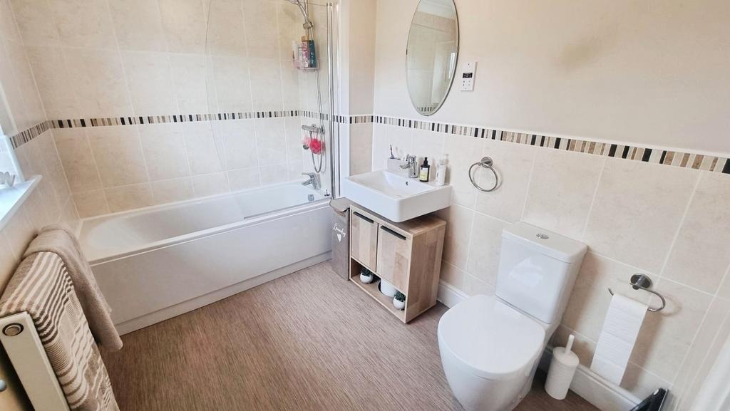 Pbox-bathroom-337452.jpg