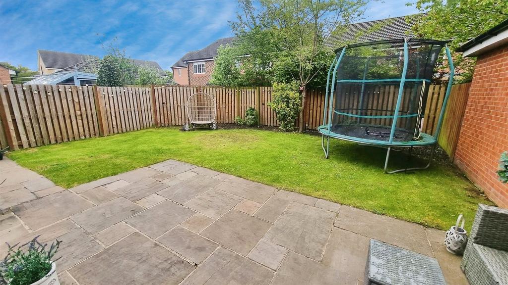 Pbox-garden-337452.jpg