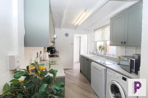 3 bedroom terraced house for sale, Seaview Road, Gillingham, Kent, ME7