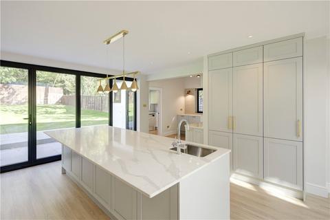 5 bedroom detached house to rent, Coombe Park, Kingston Hill, KT2