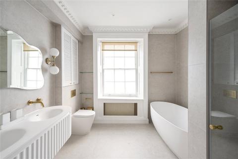 6 Connaught Square, London, W2 2HG