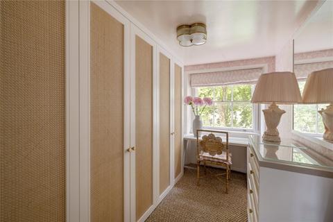 6 Connaught Square, London, W2 2HG
