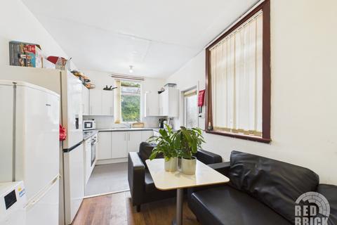 1 bedroom in a house share to rent, St Georges Road, Coventry, CV1