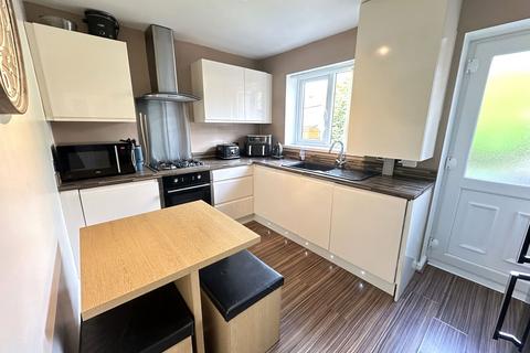 11 Adswood Close, Oldham, OL4 2JU