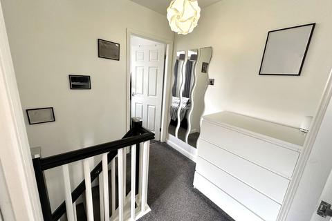 11 Adswood Close, Oldham, OL4 2JU