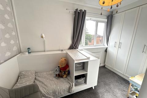 11 Adswood Close, Oldham, OL4 2JU