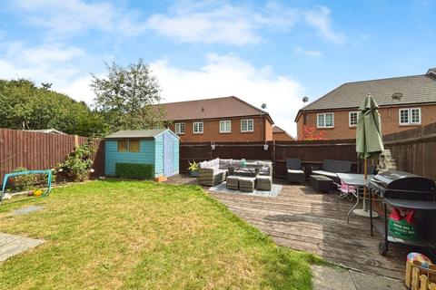 undefined, Green Fields Lane, Ashford