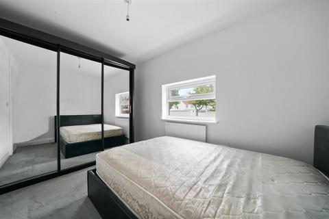 undefined, The Rise, Neasden