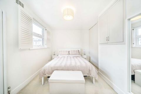 undefined, Greyhound Lane, London SW16