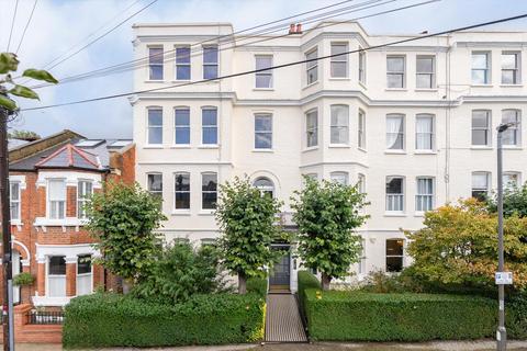 Disraeli Gardens, Putney, London, SW15