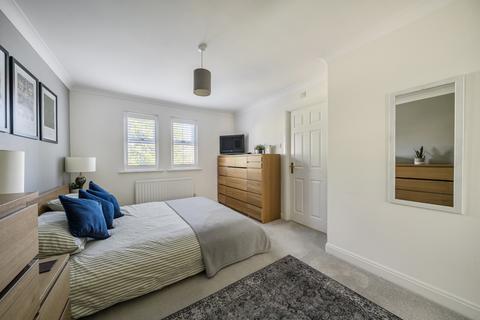 3 bedroom end of terrace house for sale, Silistria Close, Knaphill, Woking, GU21