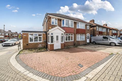 4 bedroom house for sale, Broomgrove Gardens, Edgware, HA8
