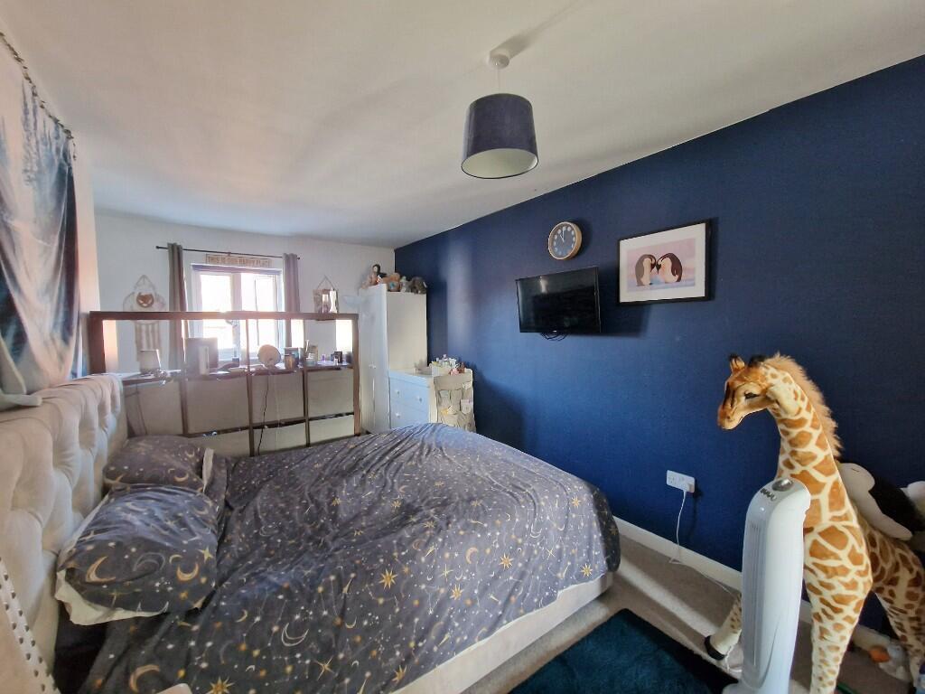 212132 BURRES0065 IMG 04 0000.jpeg