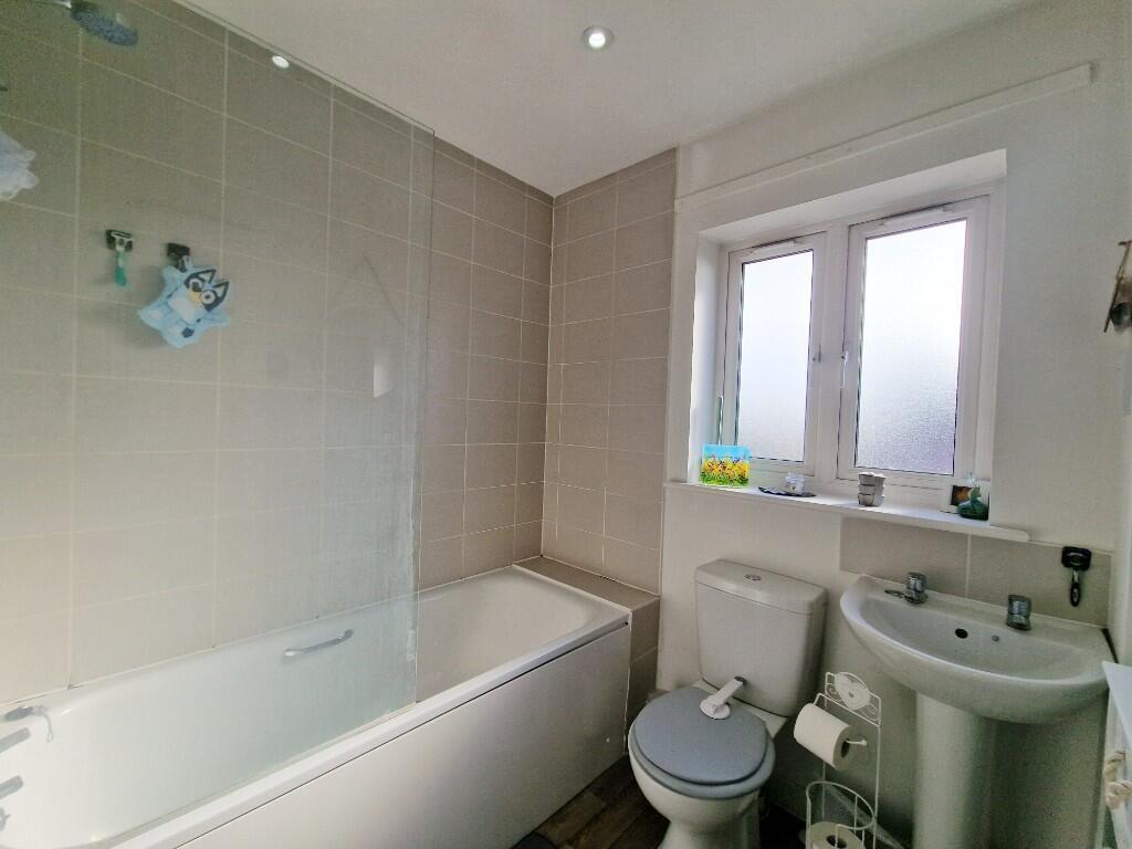 212132 BURRES0065 IMG 05 0000.jpeg