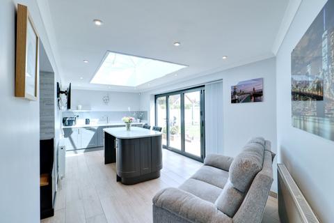 3 bedroom detached bungalow for sale, Parsonage Road, Rainham RM13