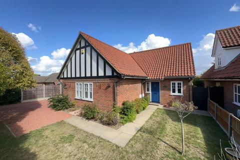 3 bedroom chalet for sale, Hedingham Road, Halstead CO9