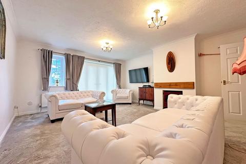 3 bedroom chalet for sale, Hedingham Road, Halstead CO9