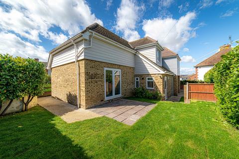 3 bedroom detached house for sale, Gordon Road, Whitstable, CT5