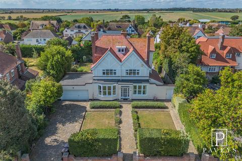 undefined, Third Avenue, Frinton-On-Sea