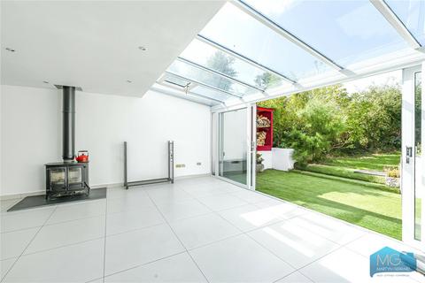 24 Covert Way, Barnet, EN4 0LT