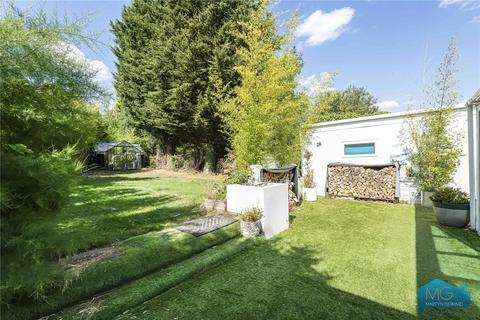 24 Covert Way, Barnet, EN4 0LT