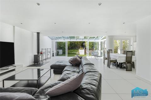 24 Covert Way, Barnet, EN4 0LT