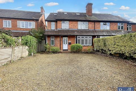 4 bedroom semi-detached house to rent, Grove Road, Sonning Common Reading RG4