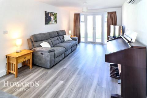 undefined, Kestrel Road, Hopton