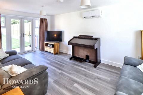 undefined, Kestrel Road, Hopton