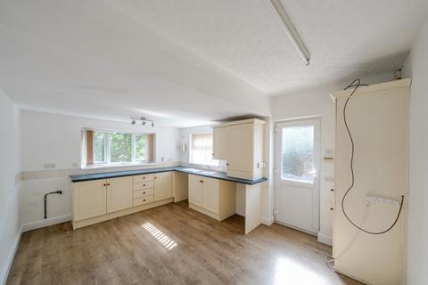 3 bedroom bungalow for sale, Oak Avenue, Willerby, Hull, East Riding of Yorkshi, HU10