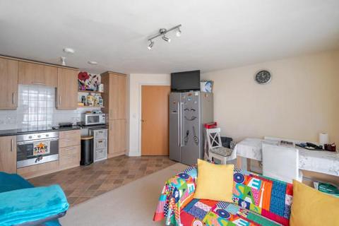 2 bedroom flat for sale, London Road, Croydon