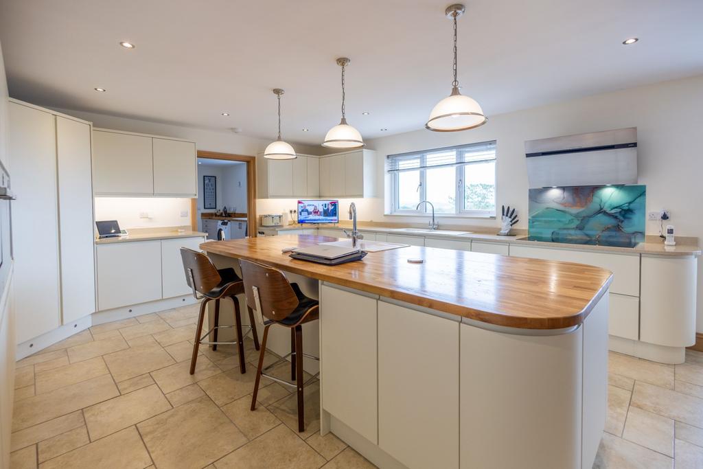 Open Plan Kitchen, Dining Room &amp; Lounge