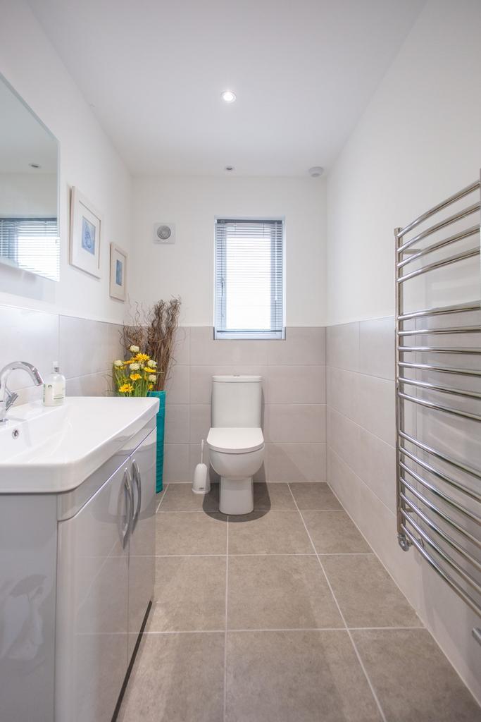 En-Suite 1