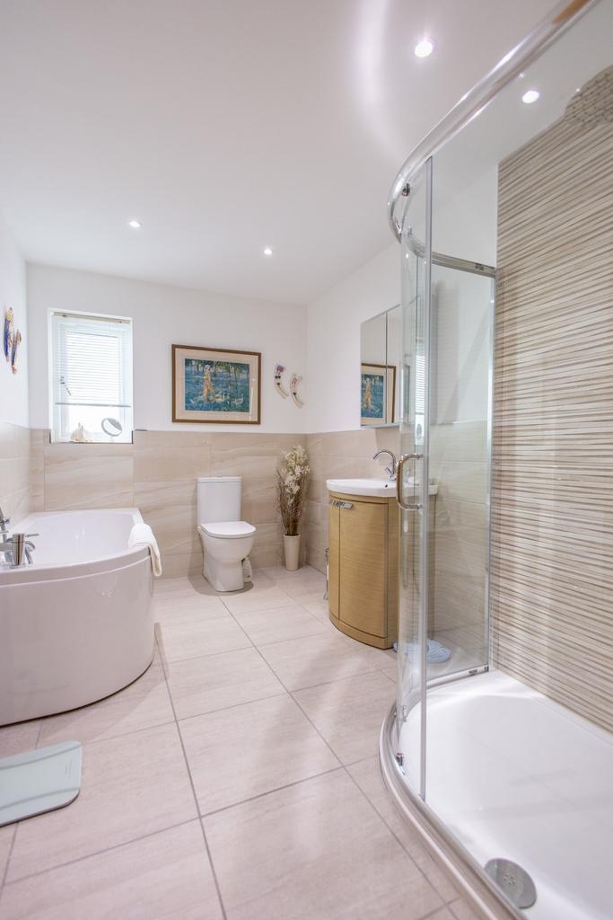 Main Bathroom