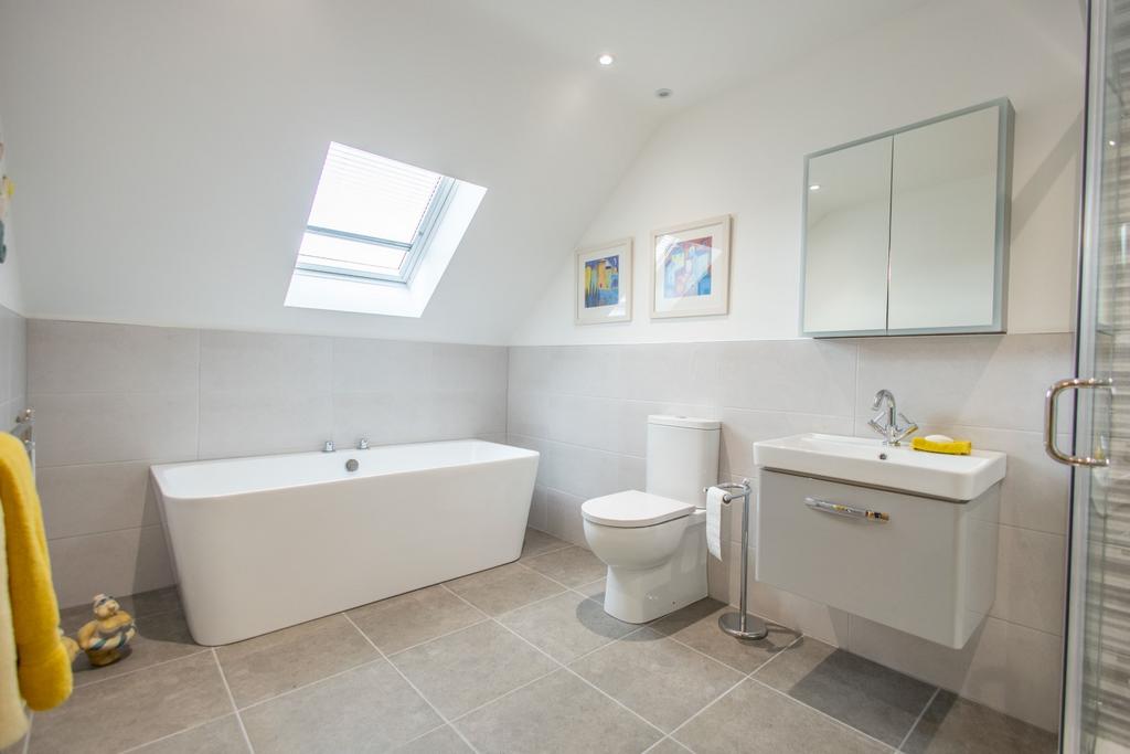 En-Suite 2