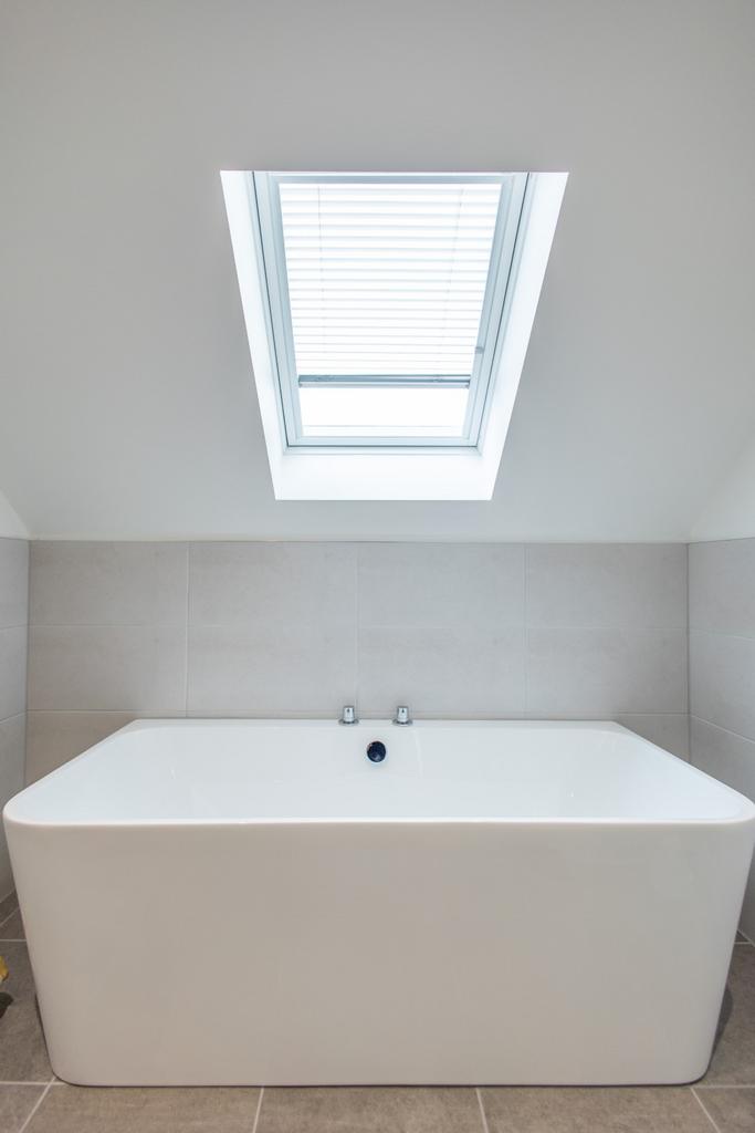 En-Suite 2